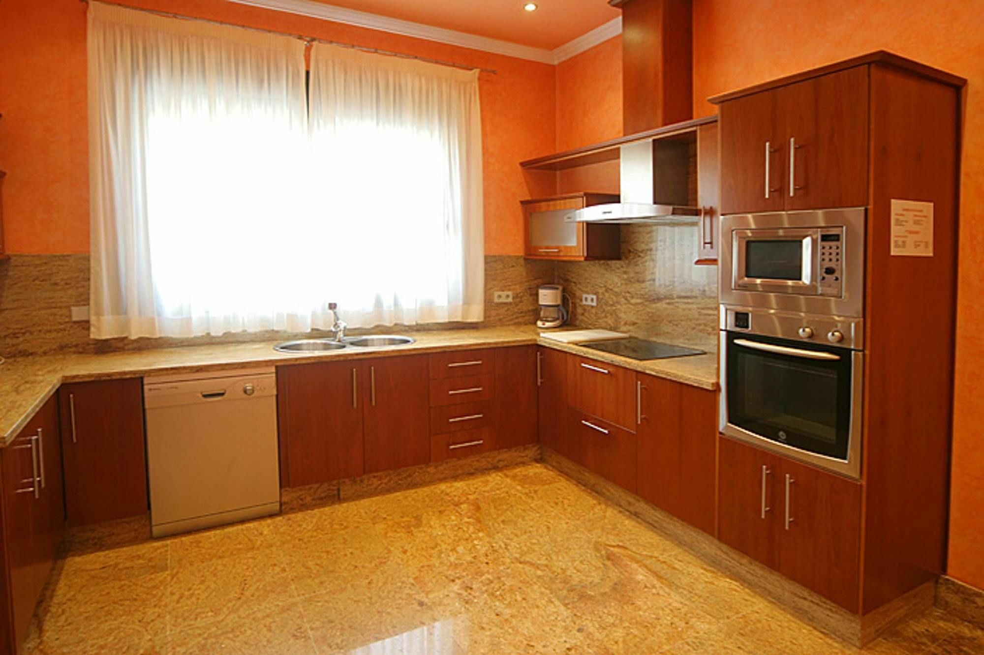 Villa With 4 Bedrooms In Las Lagunas De Mijas, With Wonderful Mountain Eksteriør billede